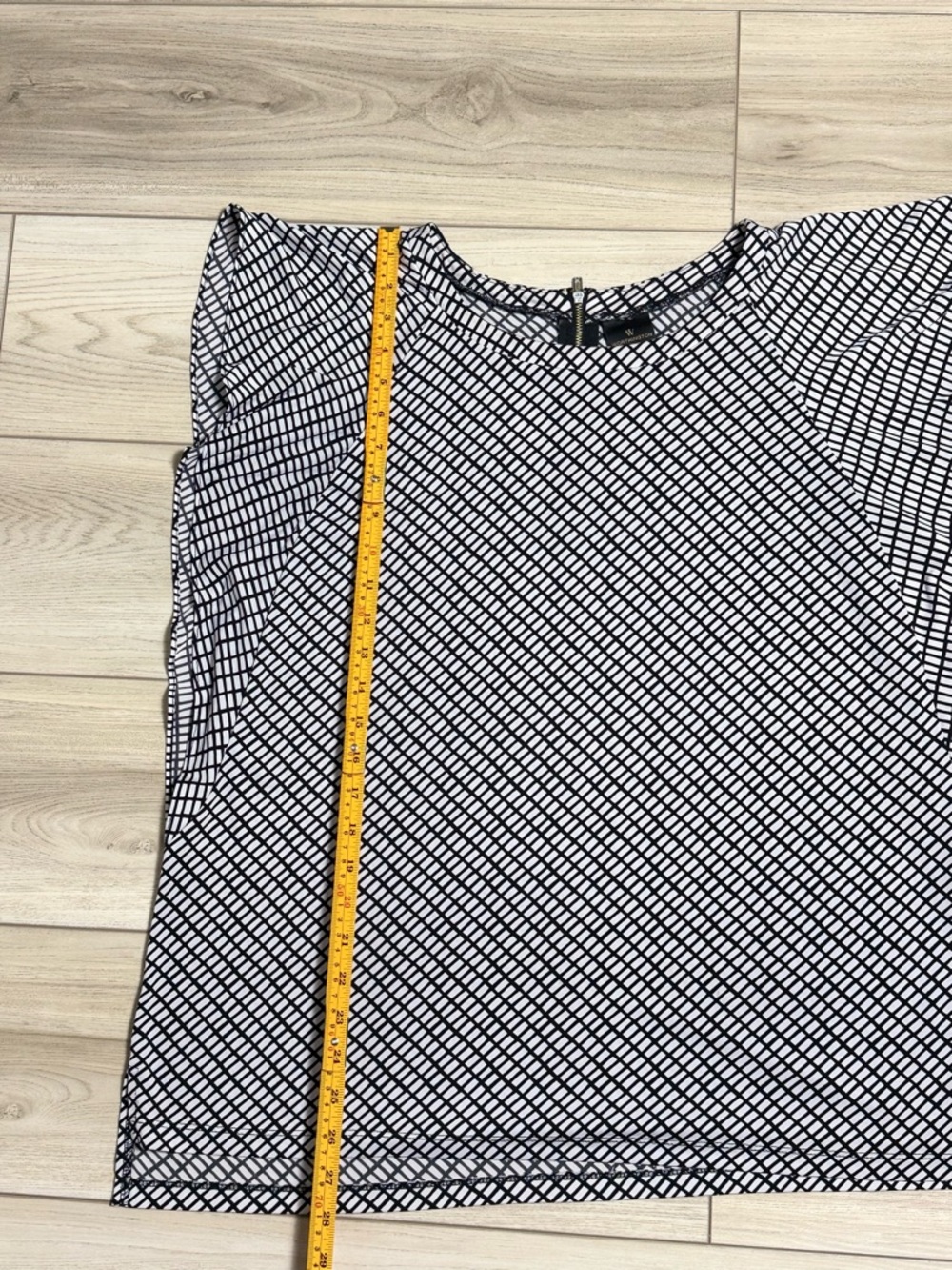 Worthington XL Black White Geometric Flutter Sleeve Blouse - Picture 7 of 7